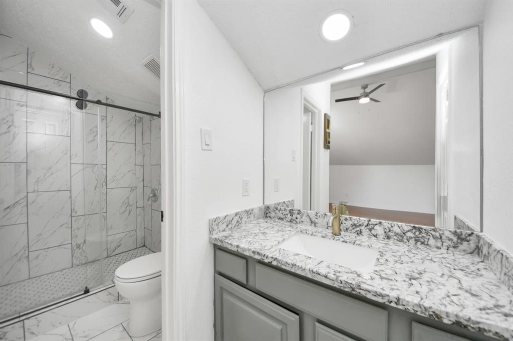 1106 Pecan Glen Drive, Missouri City, Texas image 9