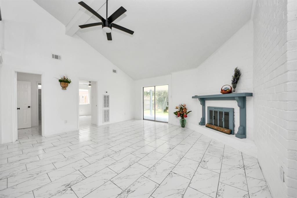 1106 Pecan Glen Drive, Missouri City, Texas image 18