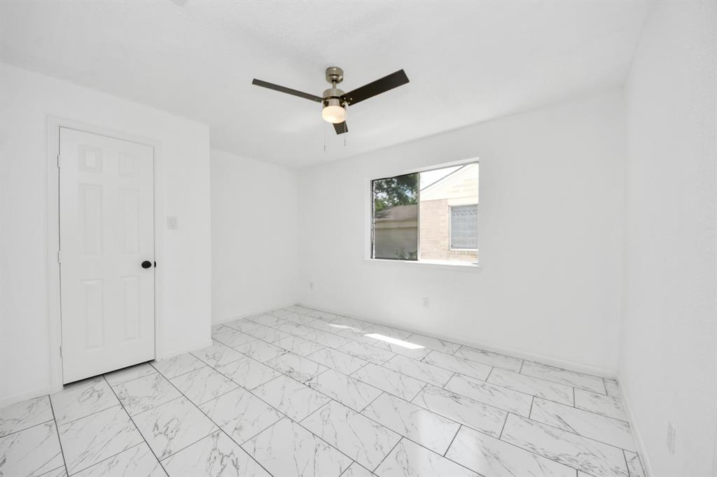 1106 Pecan Glen Drive, Missouri City, Texas image 33