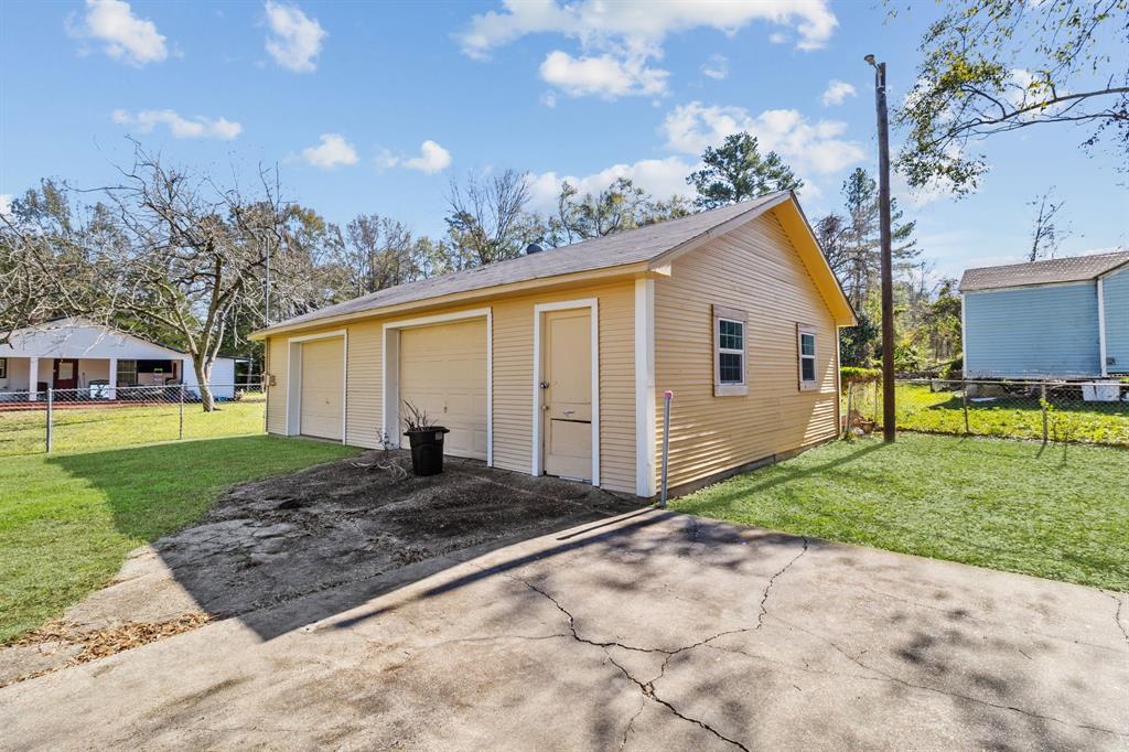 303 S Washington Avenue, Livingston, Texas image 9