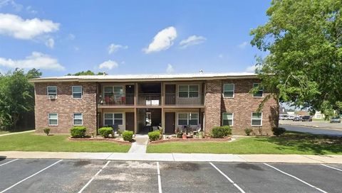 Photo of 801 Wildcat Dr, Other, LA 70510 (MLS # 14355924)