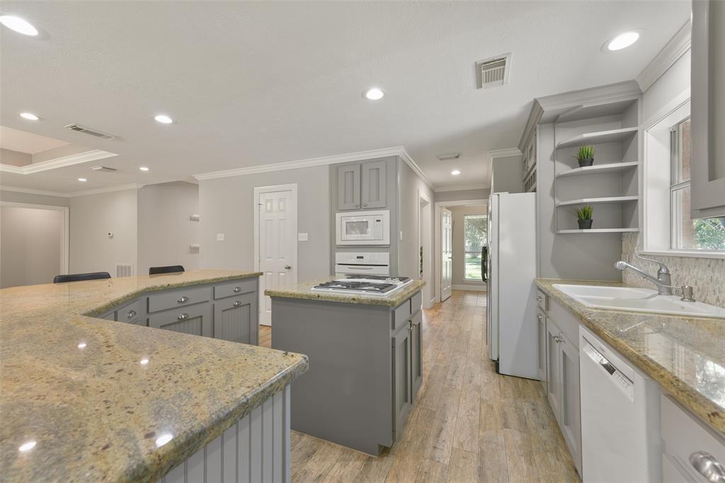 5401 Palm Drive, Dickinson, Texas image 11
