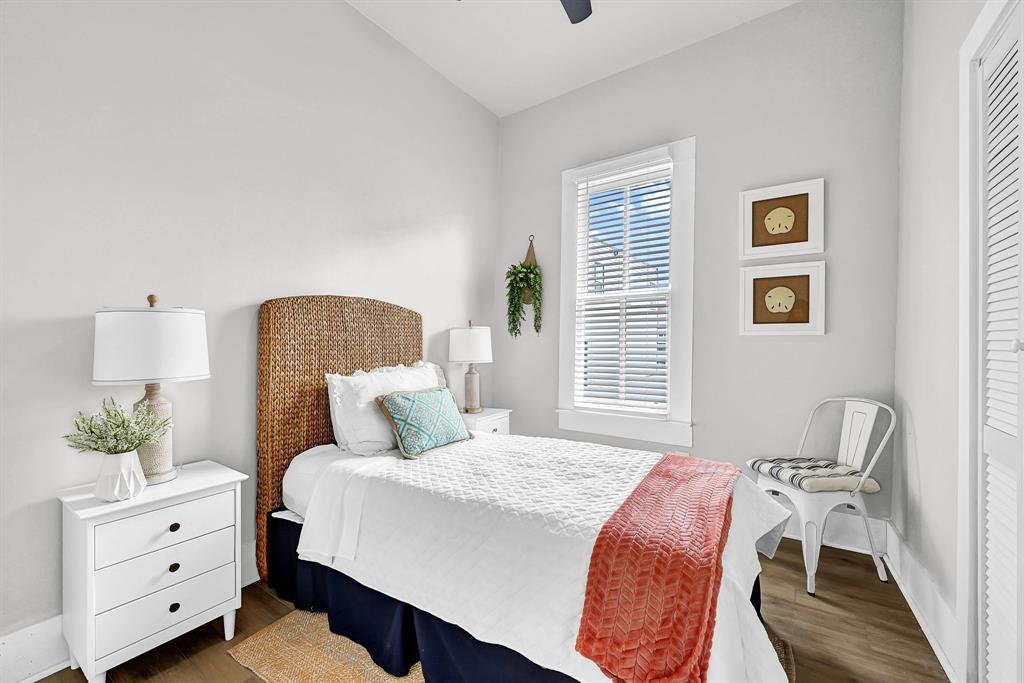 3907 Ursuline St, Galveston, Texas image 12