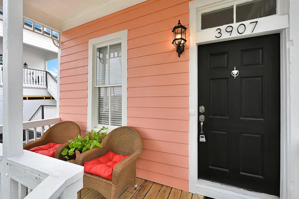 3907 Ursuline St, Galveston, Texas image 2