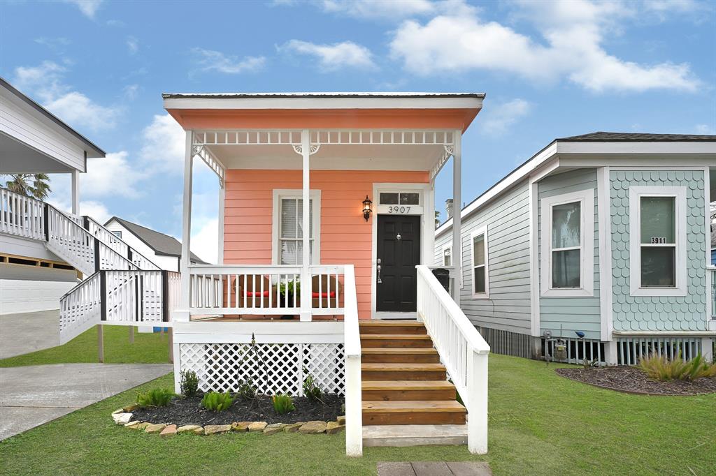 3907 Ursuline St, Galveston, Texas image 1
