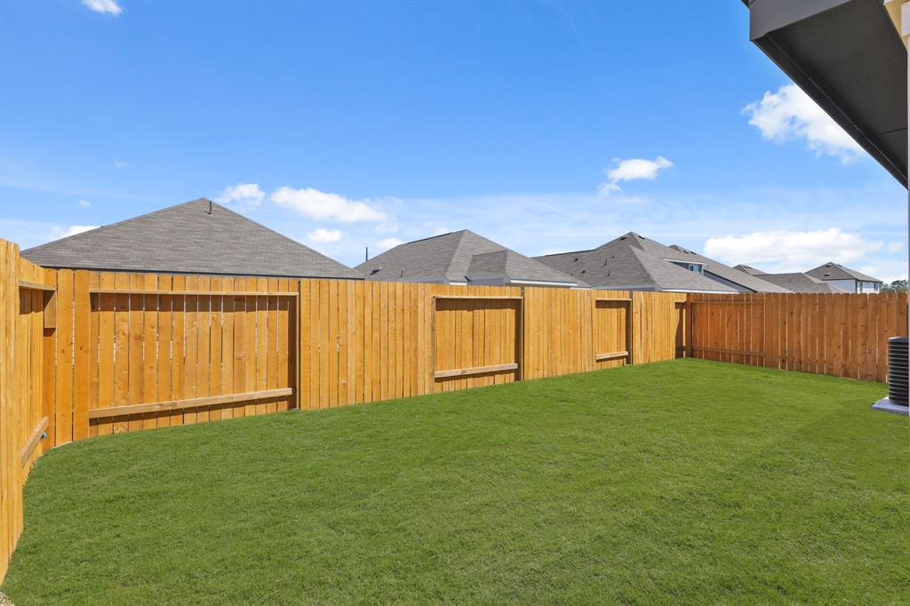 8107 Vanilla Orchid Drive, Houston, Texas image 24