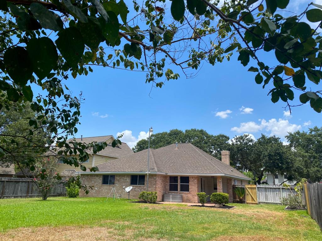 510 Hillary Circle, Sugar Land, Texas image 2