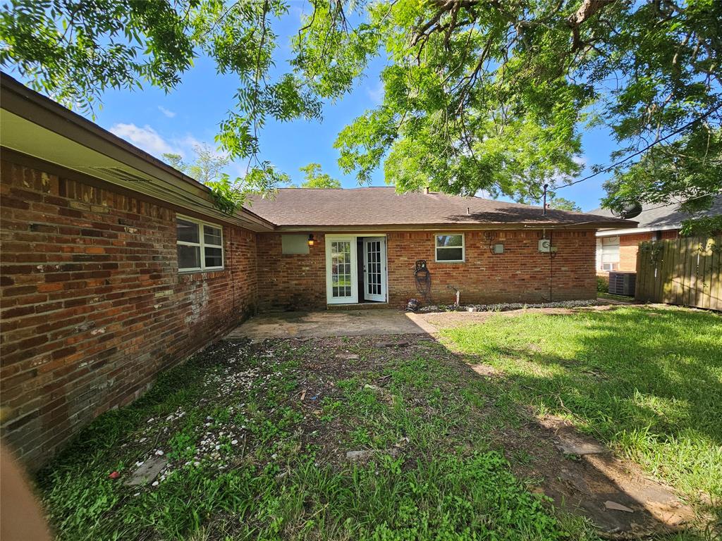 111 Carnation Street, Lake Jackson, Texas image 19