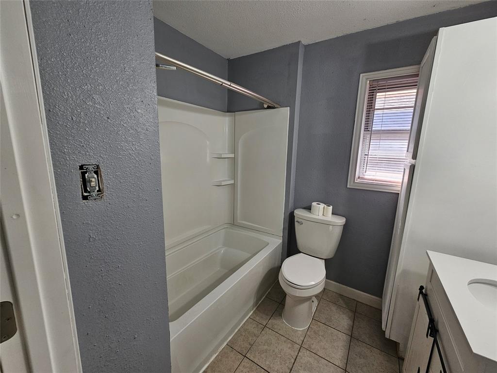 111 Carnation Street, Lake Jackson, Texas image 16