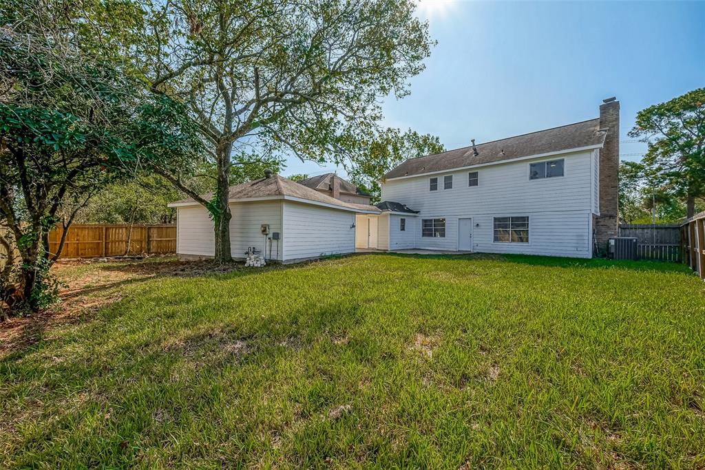 5615 Mossy Timbers Drive, Humble, Texas image 40