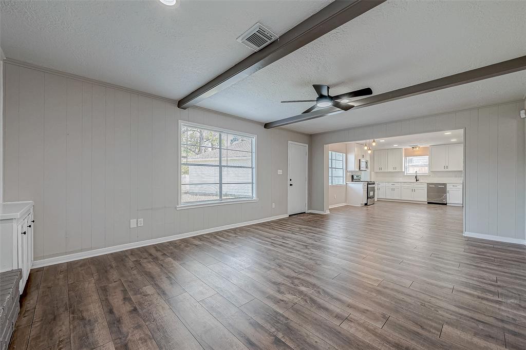 5615 Mossy Timbers Drive, Humble, Texas image 14