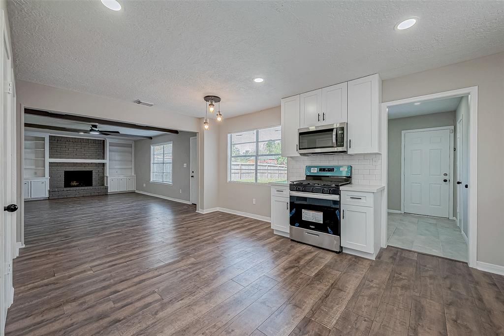 5615 Mossy Timbers Drive, Humble, Texas image 17