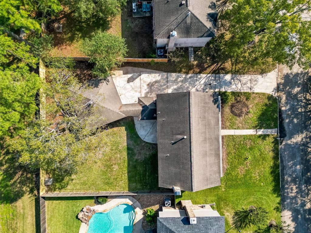 5615 Mossy Timbers Drive, Humble, Texas image 44