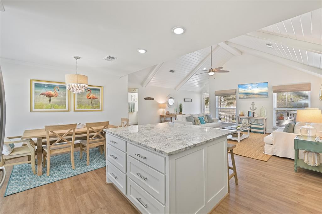 3401 Petite Circle, Galveston, Texas image 11