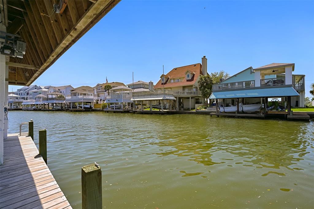 3401 Petite Circle, Galveston, Texas image 38