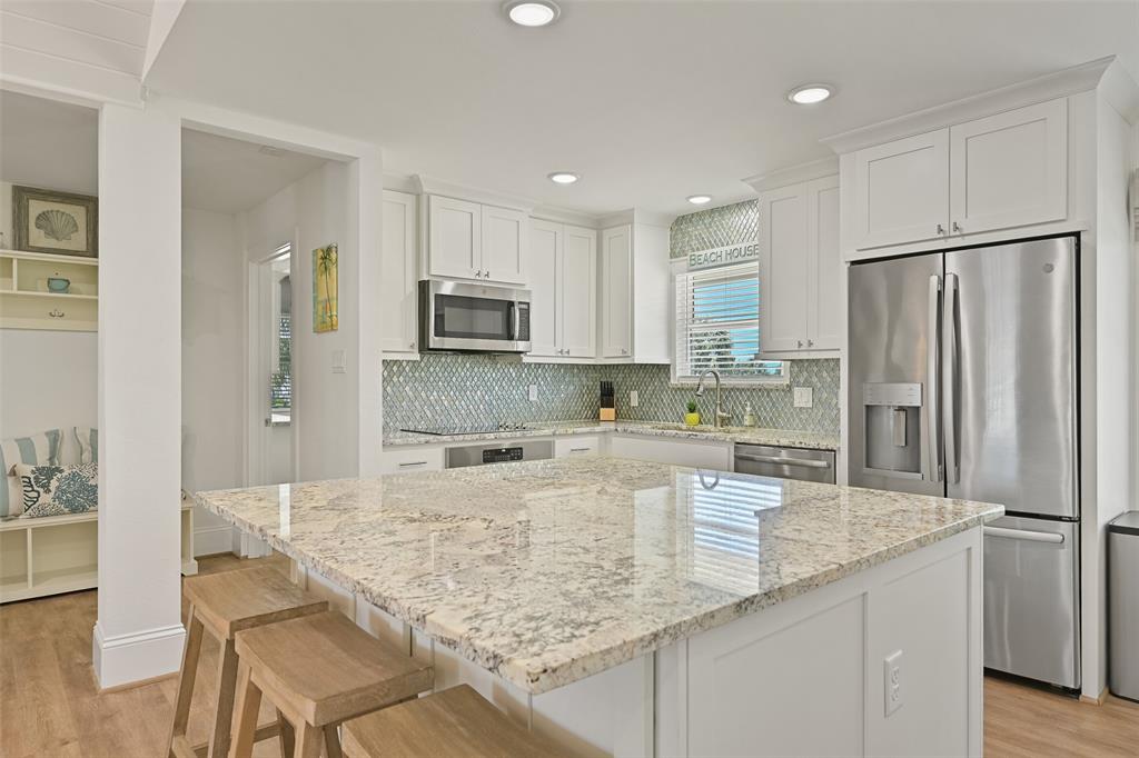 3401 Petite Circle, Galveston, Texas image 8