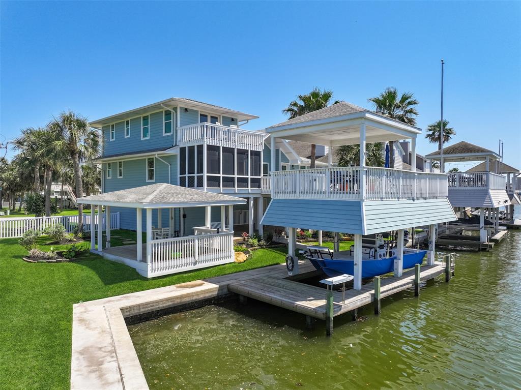 3401 Petite Circle, Galveston, Texas image 1