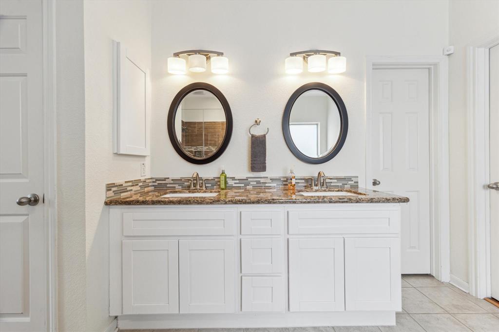 3010 Brookview Drive, Pearland, Texas image 18