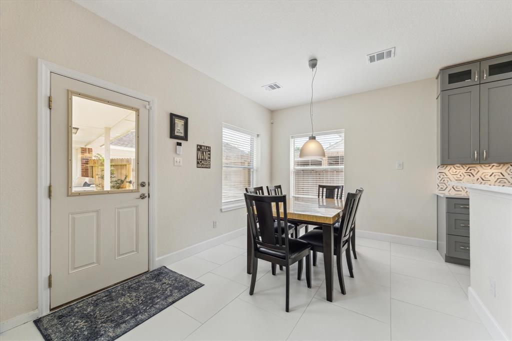3010 Brookview Drive, Pearland, Texas image 13
