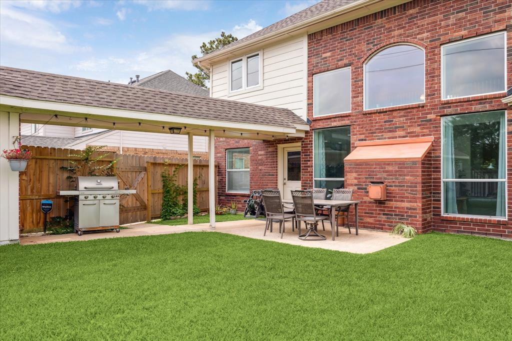 3010 Brookview Drive, Pearland, Texas image 30