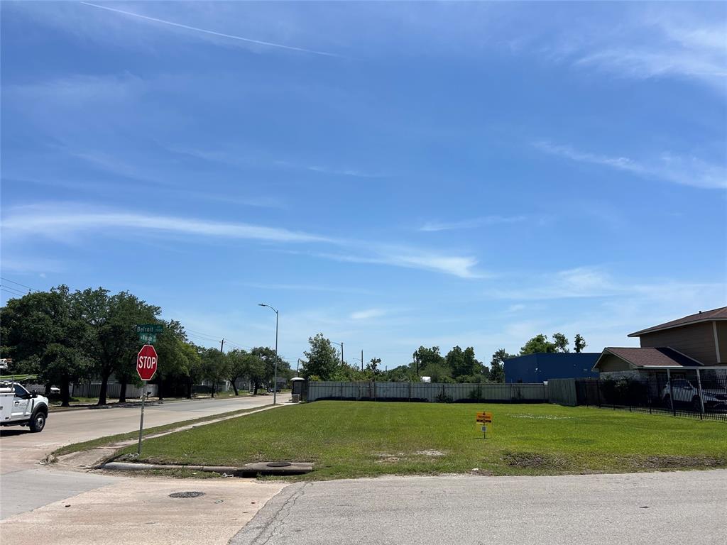 N Wayside Road, Houston, Texas image 5