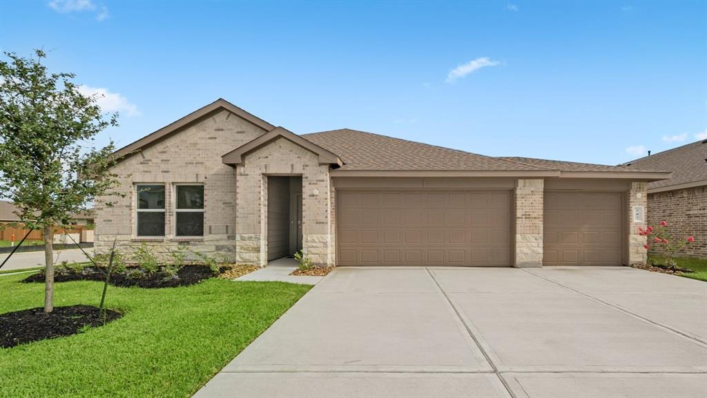 707 Brazos Trail, Dayton, Texas image 1