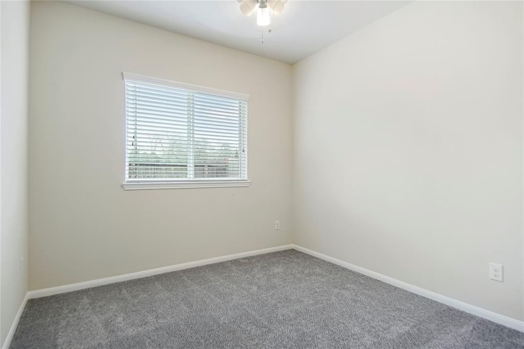 21730 Mossy Field Lane, Spring, Texas image 8