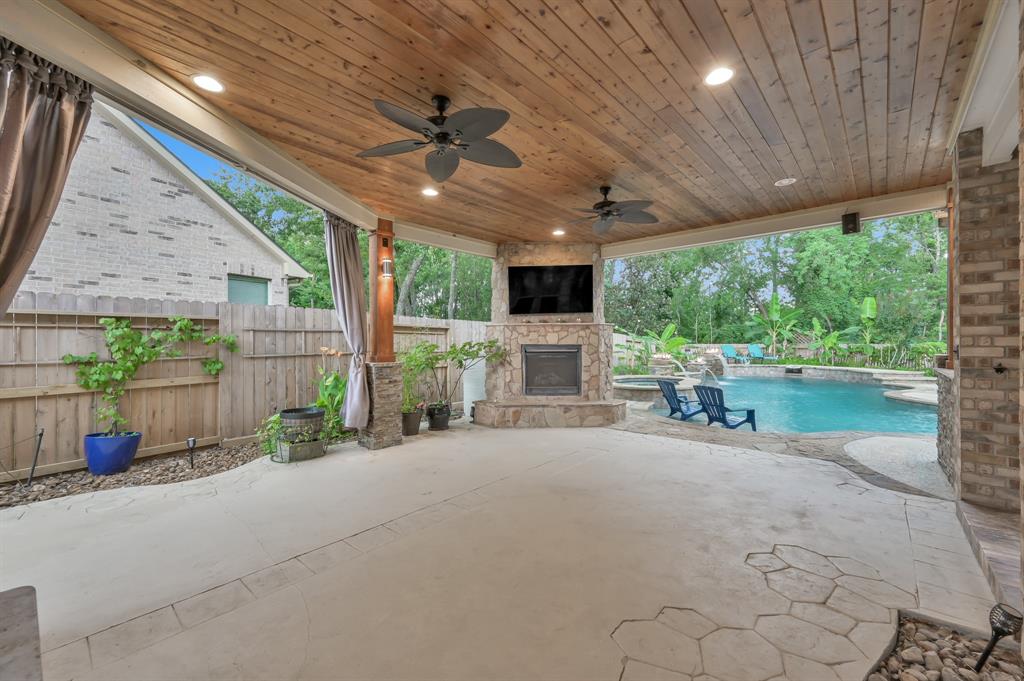 28315 Hollow Springs Lane, Spring, Texas image 5