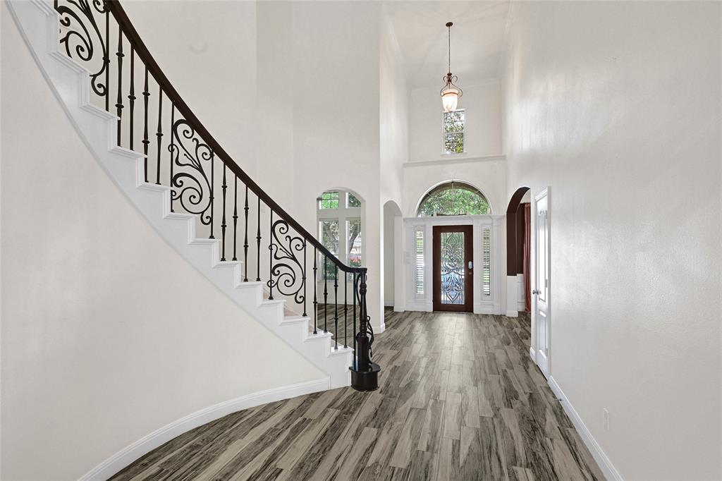 28315 Hollow Springs Lane, Spring, Texas image 7