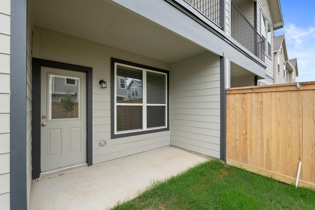 12722 Dog Canyon Trail, Cypress, Texas image 24