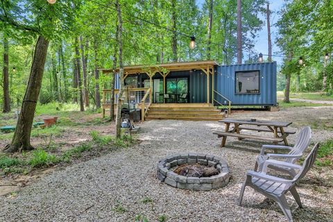 Photo of 275 Fairview E, Livingston, TX 77351 (MLS # 20083168)