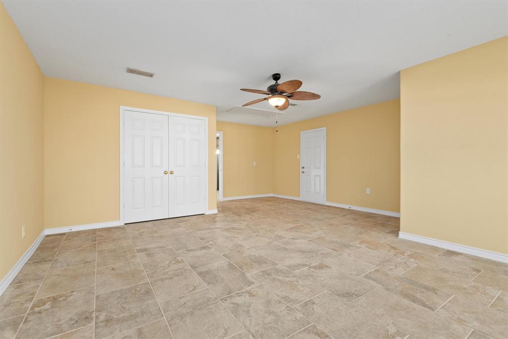 21819 Carisbrook Lane, Humble, Texas image 18