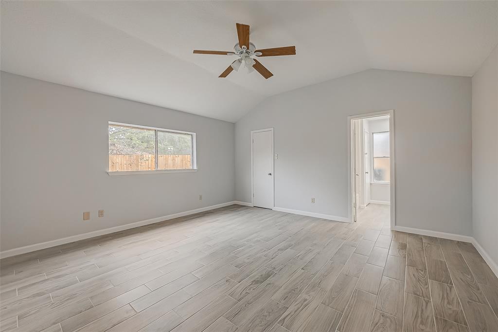 1823 Ripple Creek Drive, Missouri City, Texas image 24