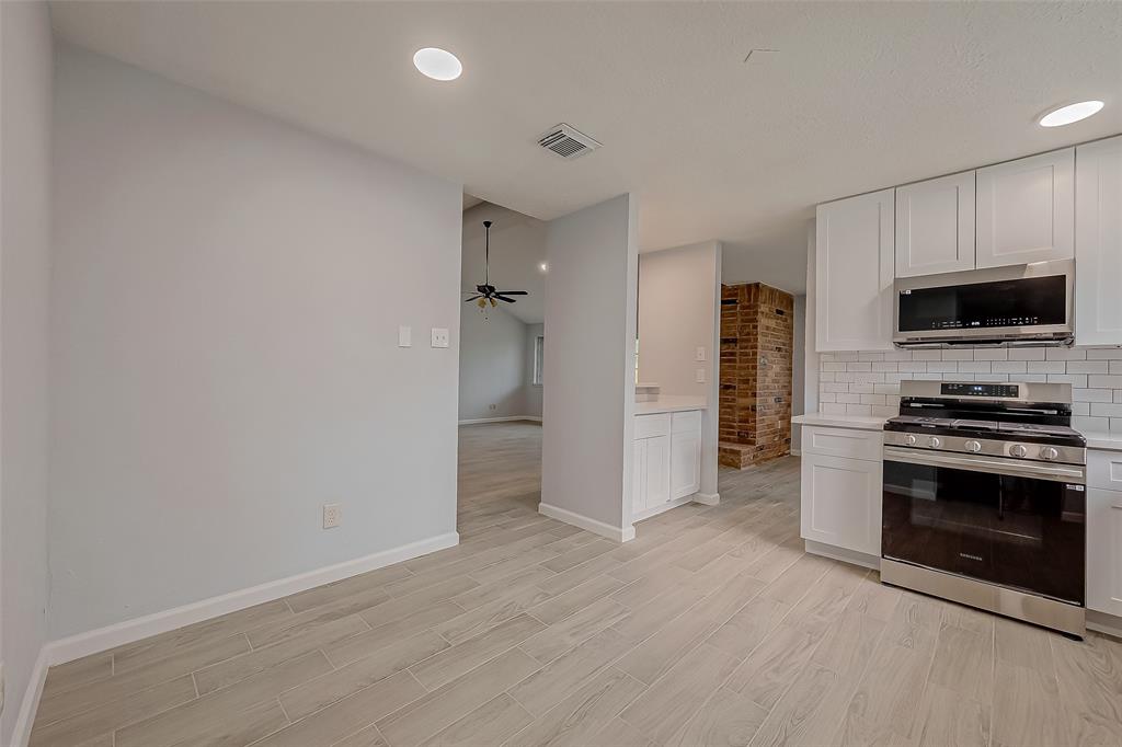 1823 Ripple Creek Drive, Missouri City, Texas image 19