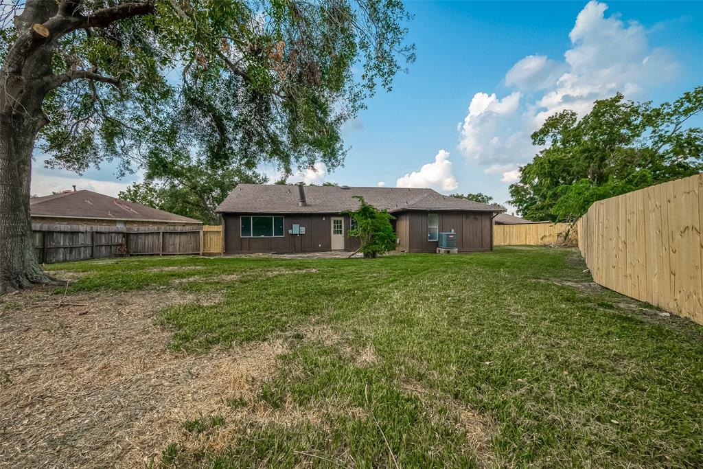1823 Ripple Creek Drive, Missouri City, Texas image 40