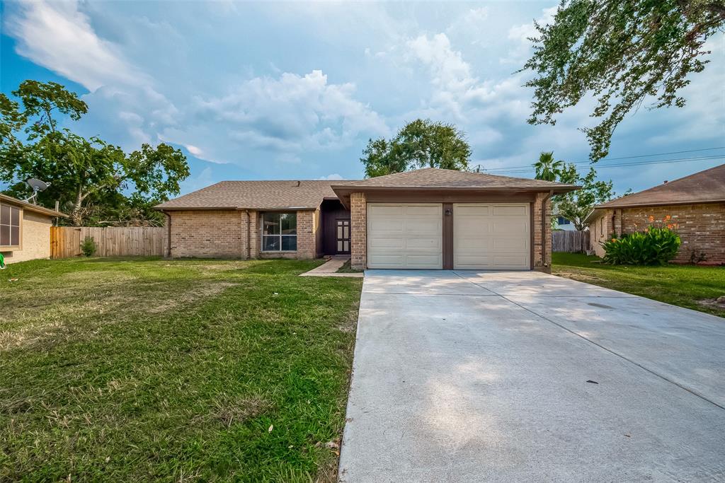 1823 Ripple Creek Drive, Missouri City, Texas image 2