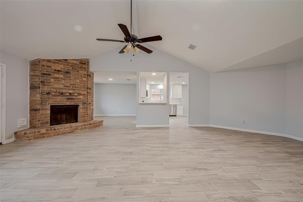 1823 Ripple Creek Drive, Missouri City, Texas image 6