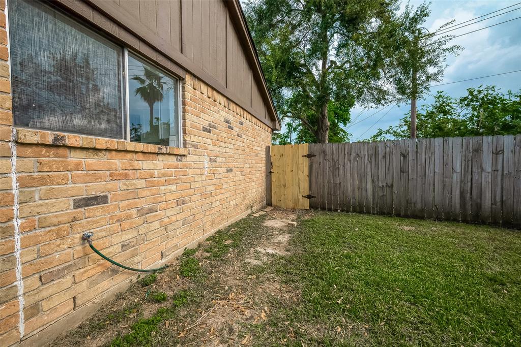 1823 Ripple Creek Drive, Missouri City, Texas image 36