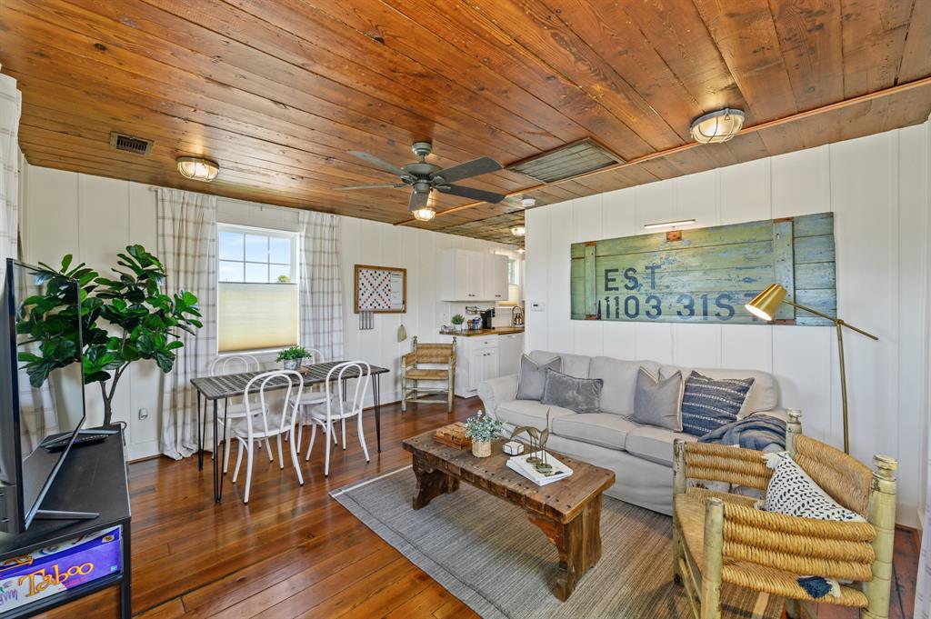 3515 Ursuline Street, Galveston, Texas image 6