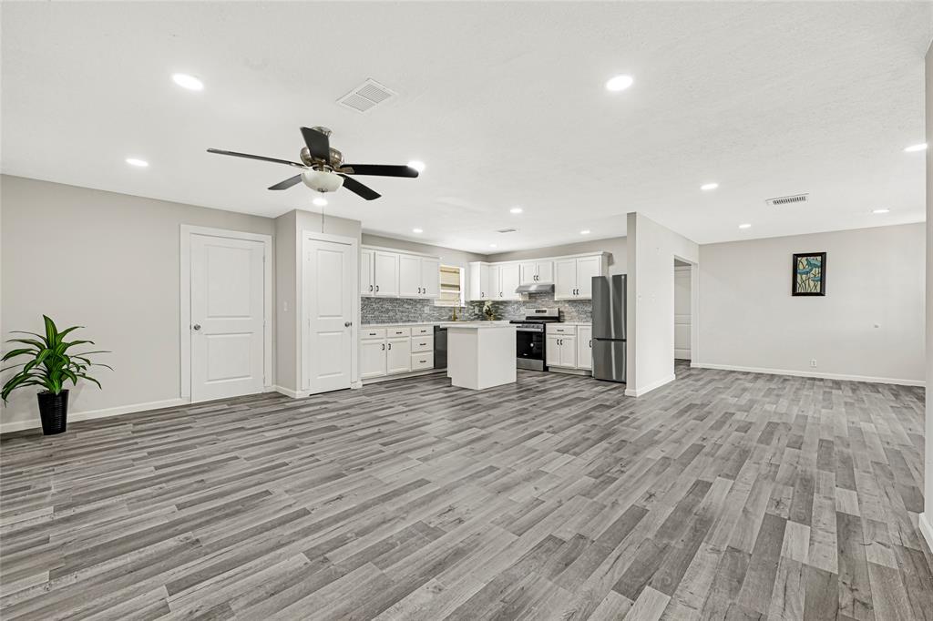 3302 Stallings Drive