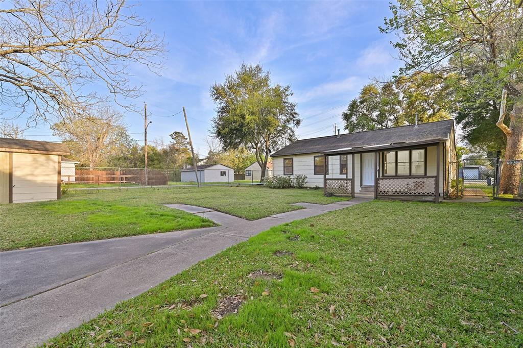 6319 Jackson Road, Hitchcock, Texas image 27
