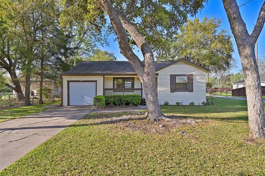 6319 Jackson Road, Hitchcock, Texas image 1