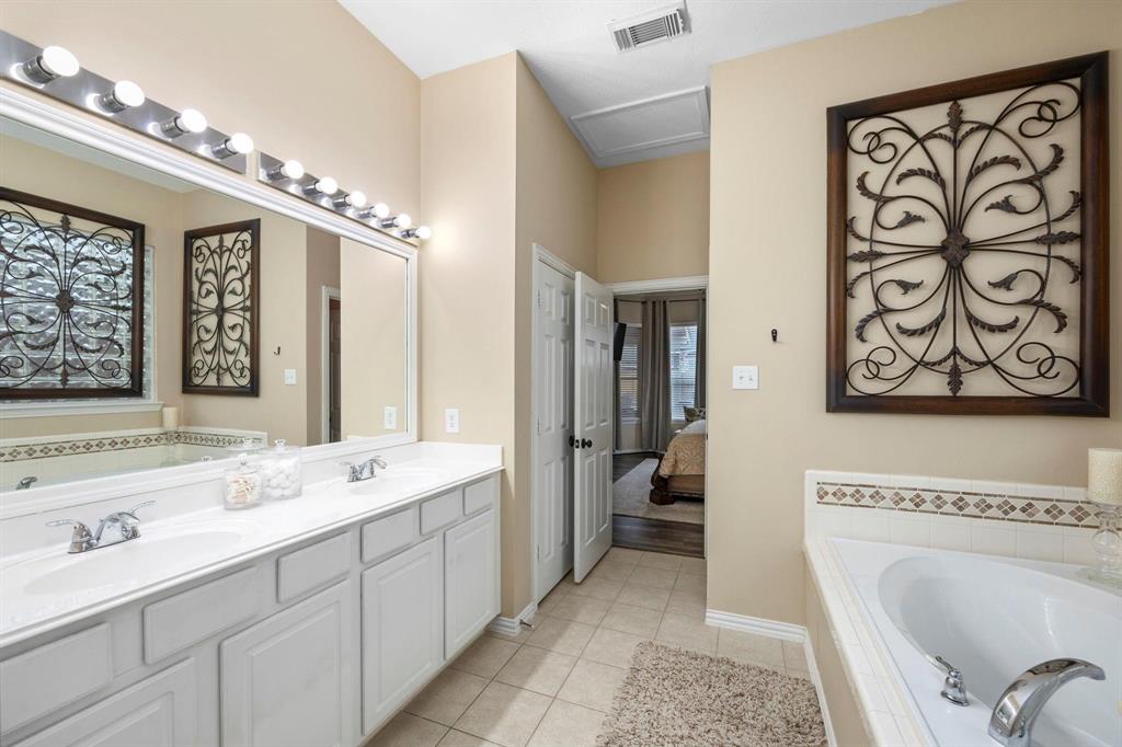 13718 Cardinal Flowers Drive, Cypress, Texas image 24
