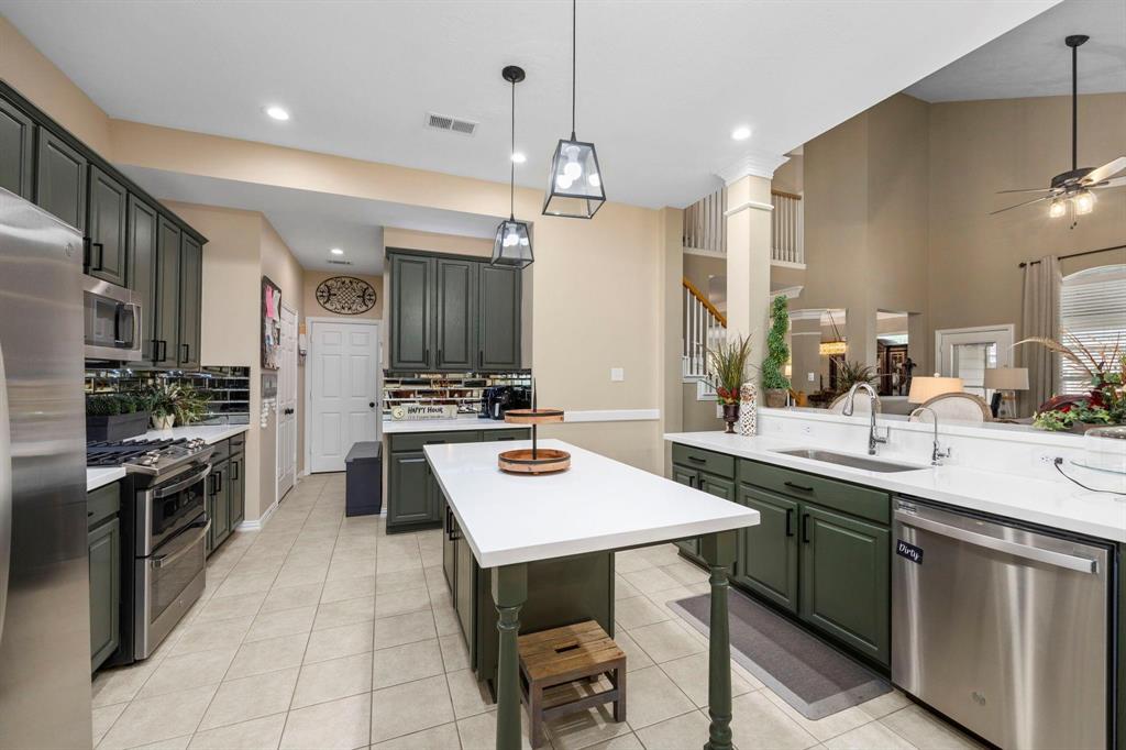13718 Cardinal Flowers Drive, Cypress, Texas image 16