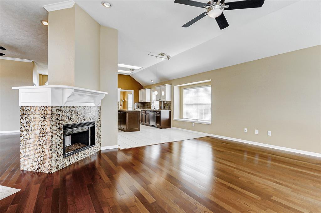 2626 Honeysuckle Walk, Spring, Texas image 16