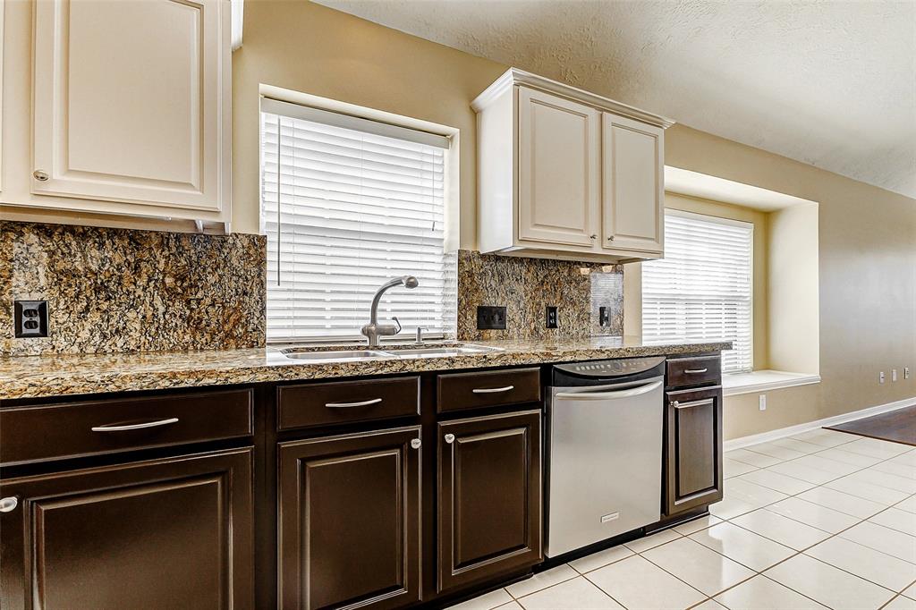 2626 Honeysuckle Walk, Spring, Texas image 13