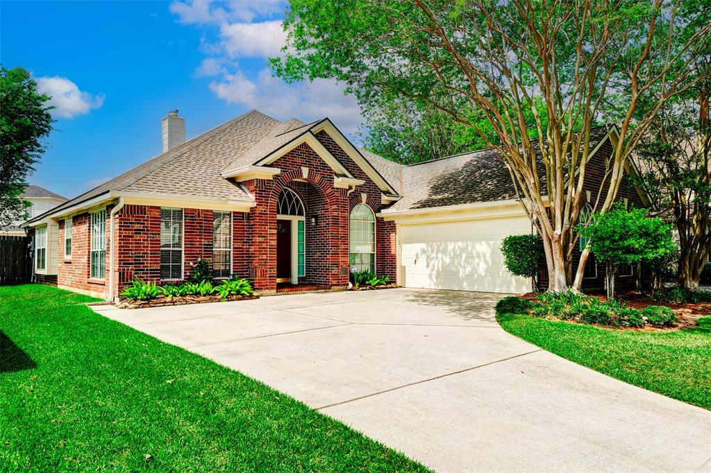 2626 Honeysuckle Walk, Spring, Texas image 2