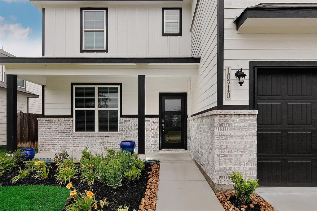 10910 Holly Briar Ct, Tomball, Texas image 3