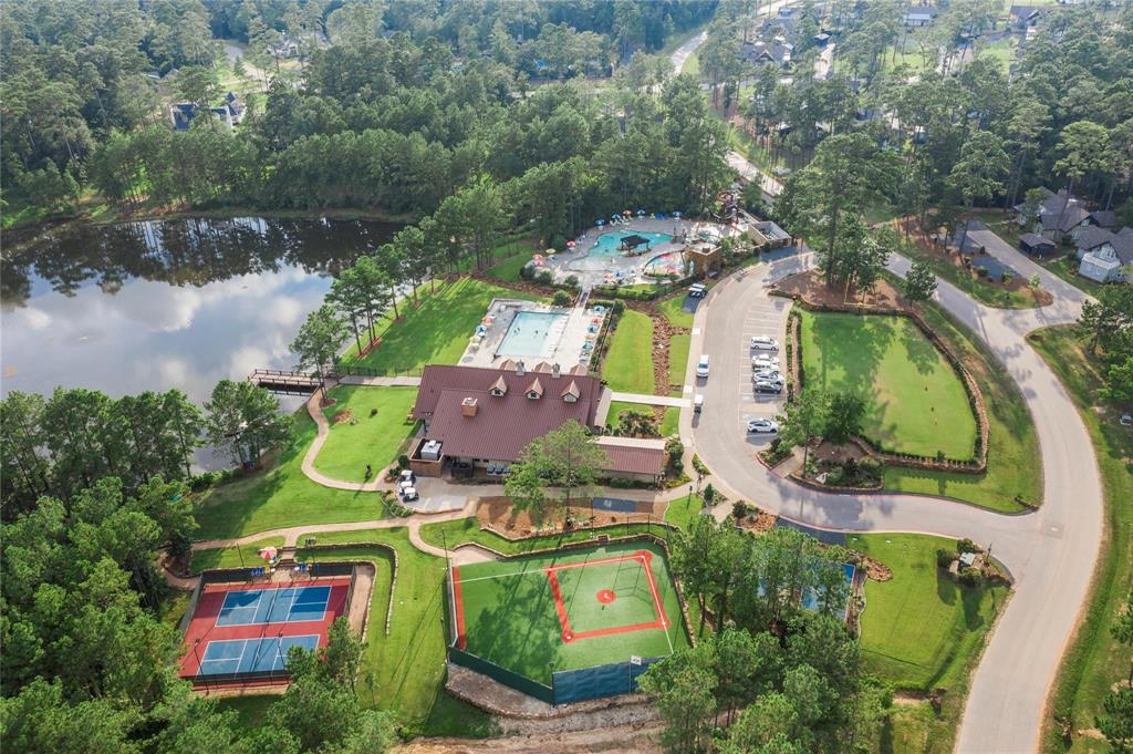 26414 Jacks Barn Road, Montgomery, Texas image 1