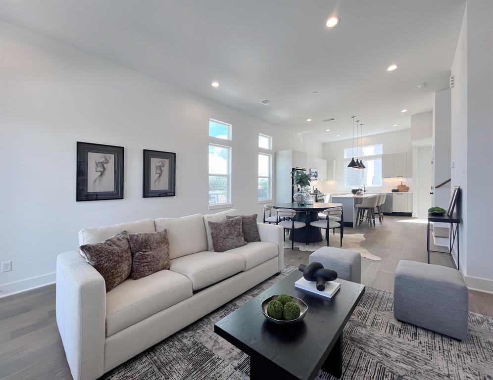 303P Marcella Street, Houston, Texas image 10